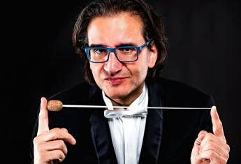 Roberto Molinelli firma 'Sott'u Sole', brano ufficiale XX Giochi del Mediterraneo