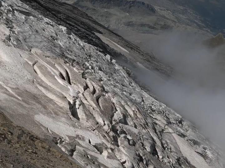 Emergenza climatica, Legambiente: "Ghiacciai delle Alpi francesi a rischio: perso il 35% del volume dal 2000”