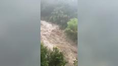 Maltempo in Toscana, pioggia record nella zona di Bagnone - Video