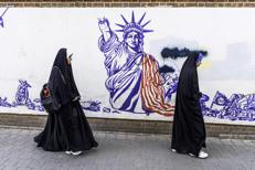 Murales a Teheran - (Afp)