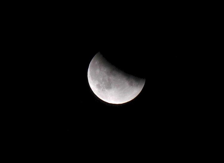 Eclissi di Luna, repertorio - (Fotogramma/Ipa)
