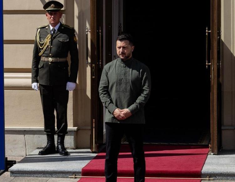 Volodymyr Zelensky - (Afp)