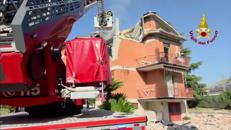 Esplosione a Cassino, le immagini della palazzina distrutta