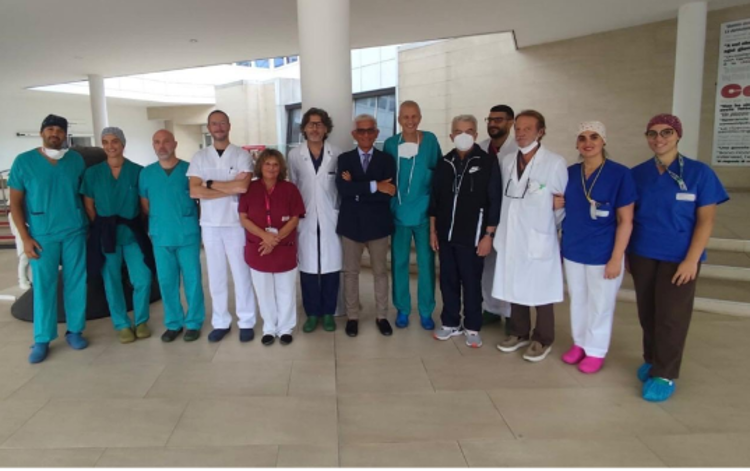 Policlinico Milano - équipe di Cardiochirurgia, Chirurgia toracica e Trapianti di polmone con l’Anestesia e terapia intensiva adulti. - (Ufficio stampa)