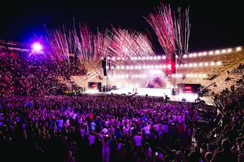 Power Hits Estate di RTL 102.5, il tormentone dell’estate si decide il 1° settembre all’Arena di Verona