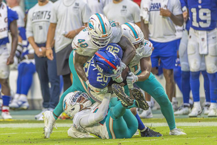 Un'azione di una partita Nfl - (Fotogramma)