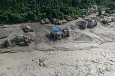 Alluvione tra Nepal e Tibet - (Afp)