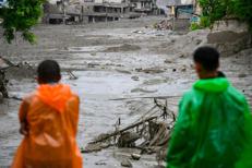 Alluvione in Nepal, bilancio sale a 547 morti: tre italiani ancora dispersi