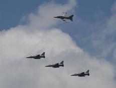 F-16 (immagine d'archivio) - (Afp)