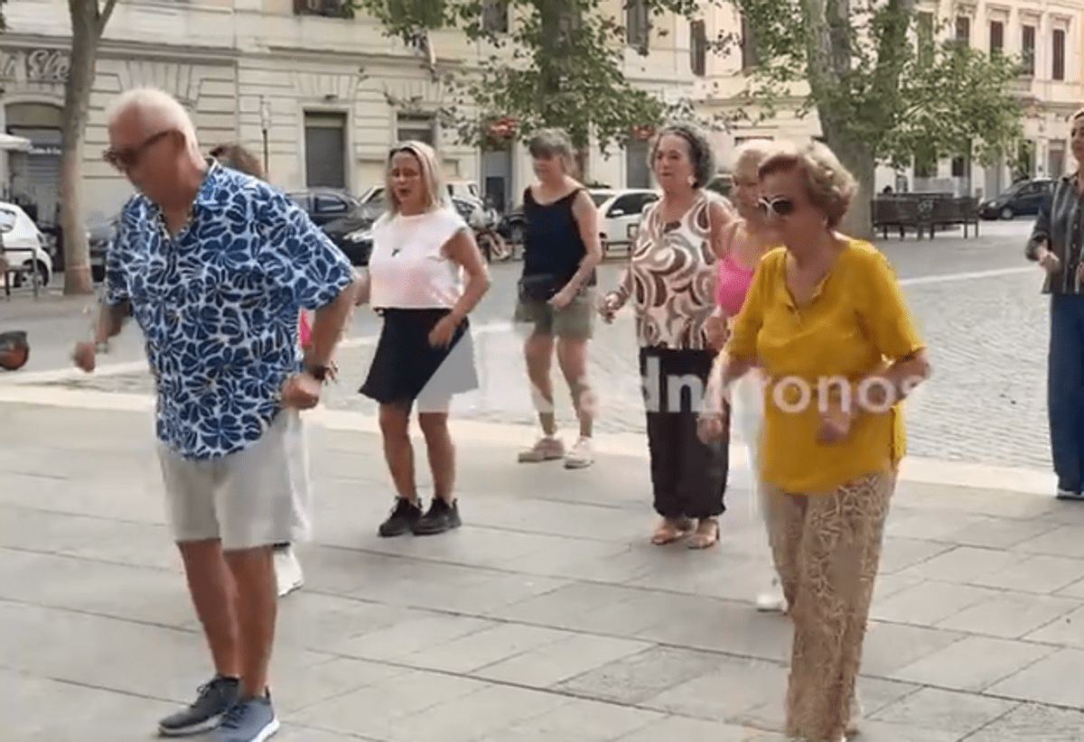https://www.adnkronos.com/resources/02a8-2174b9544090-f3c47e5220a9-1000/format/huge/ballerini_testaccio_fi.png