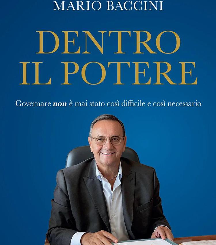 'Dentro il potere': il libro intervista di Mario Baccini