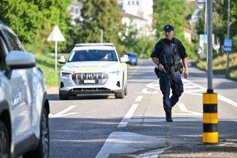 Svizzera, sparatoria durante un rave a Schachen: morta la 22enne italiana Maria Spinelli. Trovati bossoli di pistola e fucili d'assalto