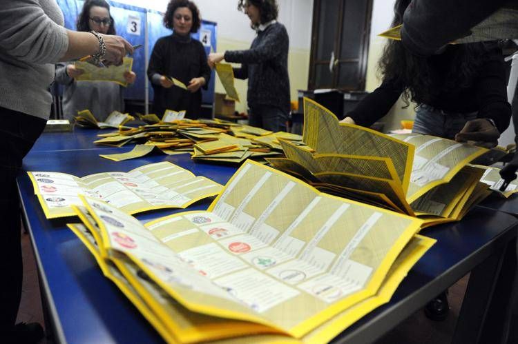 Un seggio elettorale - FOTOGRAMMA