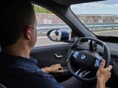 BMW Neue Klasse, più sicurezza di serie