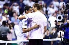 Lorenzo Sonego e Alexander Zverev - Afp