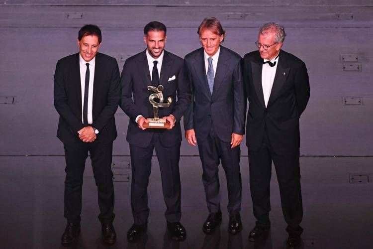 La premiazione di Fabregas - IPA