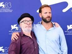 da sinistra: il regista Gianni Amelio e l'attore Alessandro Borghi - Ipa