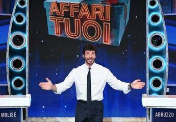 Torna 'Affari Tuoi', da oggi Stefano De Martino tutti i giorni su Rai1