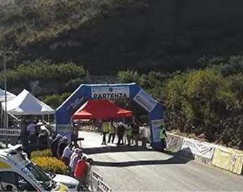 La partenza del Rally Cronoscalata Trapani-Monte Erice - (fermo immagine)