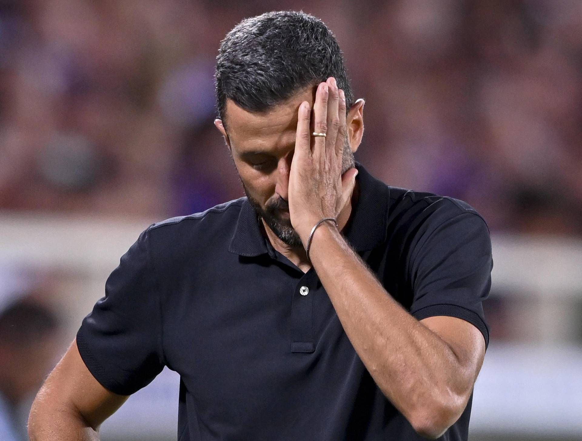 La Fiorentina esonera Fabio Grosso, l'annuncio ufficiale: "Non è più l'allenatore"