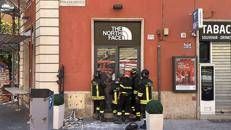 Crollo in via Cola di Rienzo - (Adnkronos)
