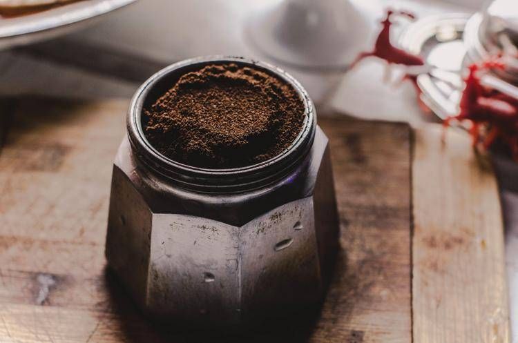Caffé nella moka - 123rf