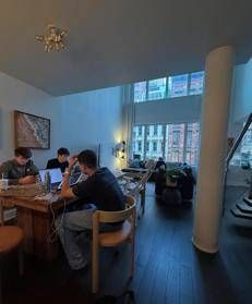 AI, dai selfie delle celebrità alle persone comuni, 19enne italiano lancia startup innovativa negli Usa