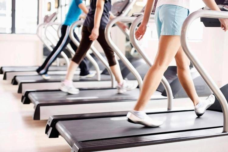 Giovani in palestra - (Adobe)