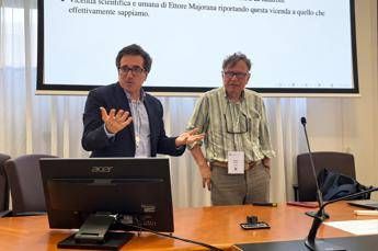 Premio Nobel Parisi a Congresso Fisica nella sessione presieduta dal prof. Magazù