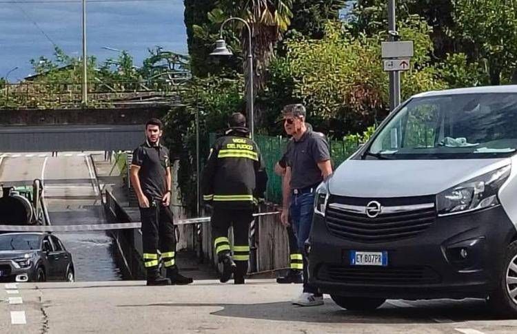 Violenta ondata di maltempo sull'Italia, donna muore annegata nell'auto intrappolata a Udine