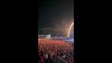 Jovanotti versione romanesca, l'autoironia per chiudere il concerto al Circo Massimo - Video