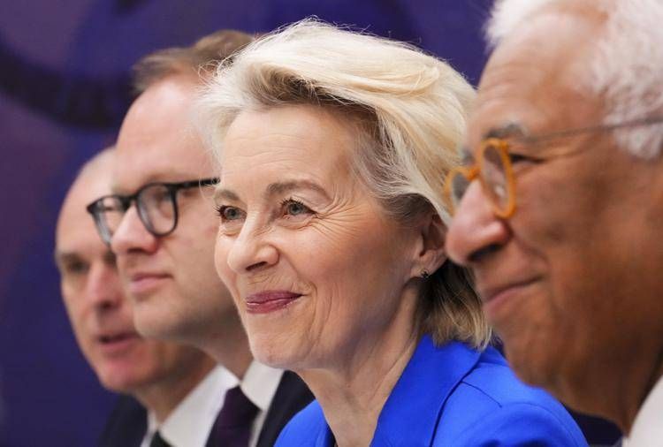 La presidente della Commissione Ue Ursula von der Leyen  - Fotogramma/Ipa