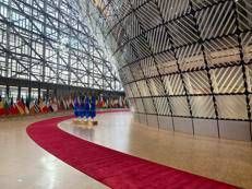 Veduta interna dell'Europa Building, sede del Consiglio Ue e del Consiglio Europeo, a Bruxelles - Foto Adnkronos