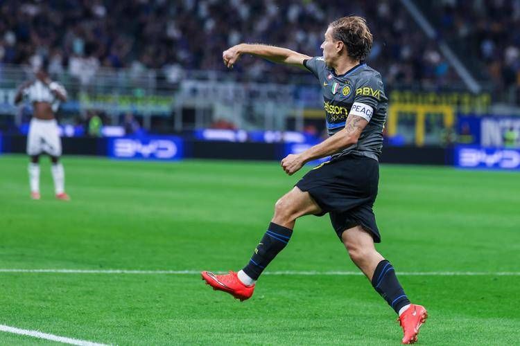 Nicolò Barella esulta dopo il 2-2 - Ipa/Fotogramma 