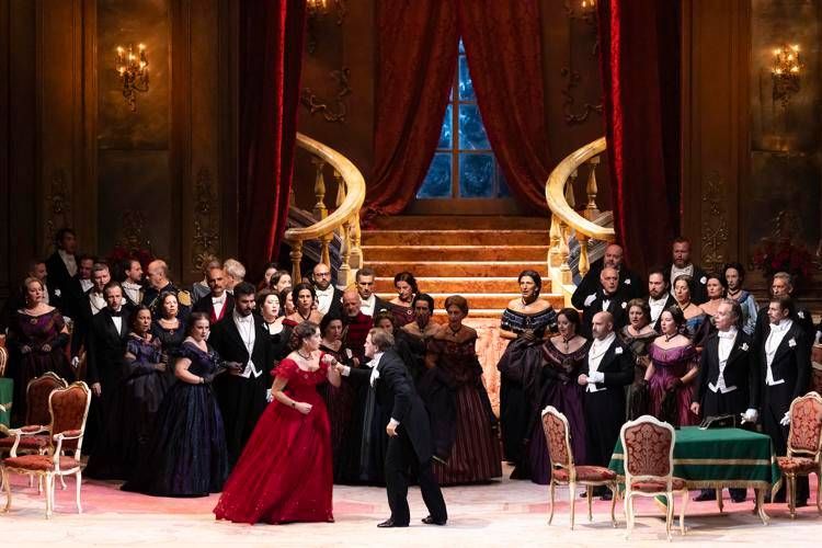 'La traviata' di Liliana Cavani torna alla Scala e festeggia 100 rappresentazioni