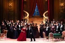 'La traviata' di Liliana Cavani torna alla Scala e festeggia 100 rappresentazioni