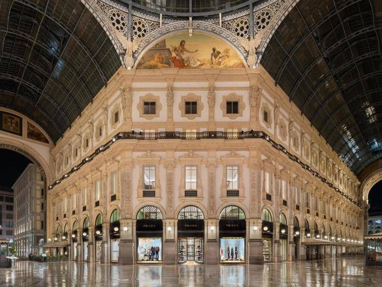 Dentro la nuova Prada Galleria: otto piani e un 'passaggio segreto' nel cuore della città