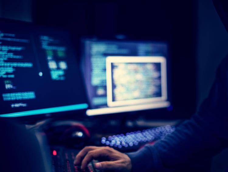 Hacker - (Foto )