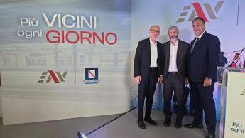 Regione Campania ed Eav presentano il piano di potenziamento del servizio ferroviario - (Foto Ufficio stampa)