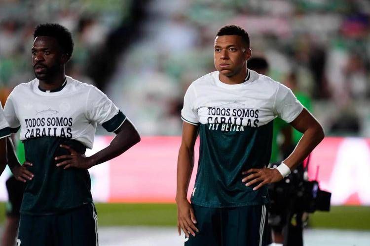 Mbappé e Vinicius Jr - X