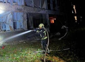 Ucraina, Kiev sotto attacco: diversi feriti. Drone uccide comandante russo