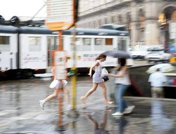 Pioggia in città - (Ipa)