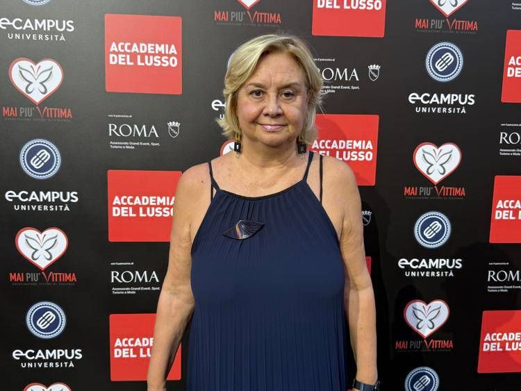 Moda, Di Monte (Accademia del Lusso): 