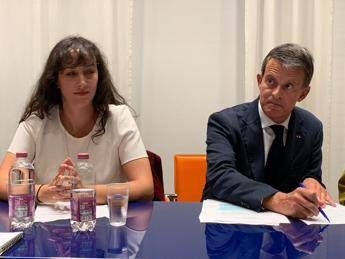 (Nora Bussigny e Manuel Valls - Adnkronos)