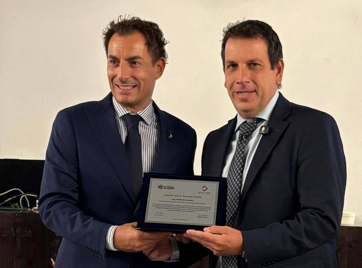 https://www.adnkronos.com/resources/02a9-219d4cad988d-54bed620e58e-1000/format/huge/premiazione_smart_ports_award_us.jpeg