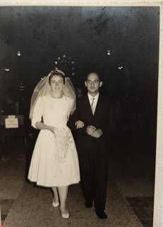 Il matrimonio di Giorgio, oggi 95enne, che ha ricordato il primo bacio dato alla moglie (foto fornita dal Gruppo Kos) 