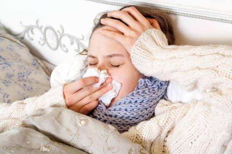 Donna con influenza - (IPa)
