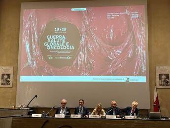Oncologia e conflitti, l'allarme di Aiom: 