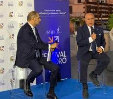 Il presidente dell'Ordine dei consulenti del lavoro Rosario De Luca durante la presentazione del Festival