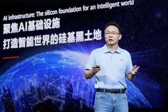 David Wang, Deputy Chairman of the Board and Rotating Chairman at Huawei, delivering a keynote speech at HUAWEI CONNECT 2026
